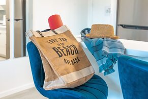 Diamond Head View with King Bed and Double Bed and Parking