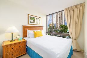 Diamond Head View with King Bed and Double Bed and Parking