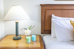 Diamond Head View with King Bed and Double Bed and Parking