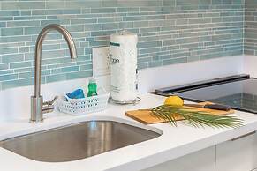 Diamond Head View with King Bed and Double Bed and Parking