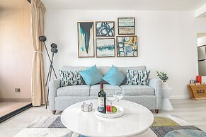 Diamond Head View with King Bed and Double Bed and Parking