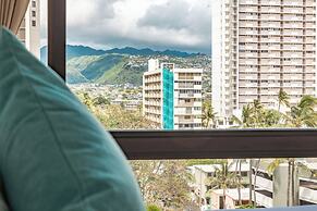 Diamond Head View with King Bed and Double Bed and Parking