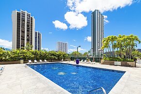 Diamond Head View with King Bed and Double Bed and Parking