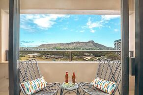 Diamond Head View with King Bed and Double Bed and Parking