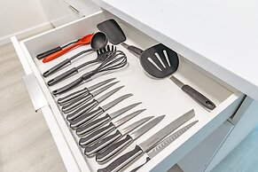 Diamond Head View with King Bed and Double Bed and Parking