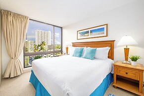 Diamond Head View with King Bed and Double Bed and Parking