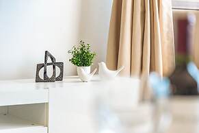 Diamond Head View with King Bed and Double Bed and Parking