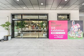 Wealth Mansion Suite River View by Soben