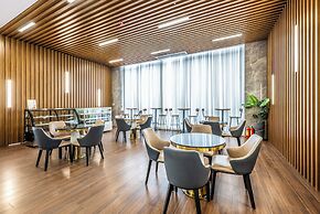 Wealth Mansion Suite River View by Soben