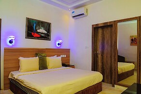 Kashvalley Hotel and Suites