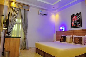 Kashvalley Hotel and Suites