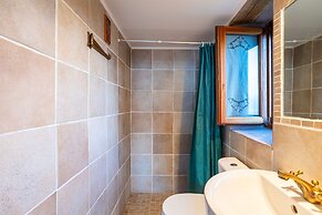 Stone Farmhouse in Groves - Sea Mountain Views