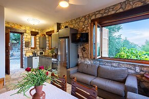 Stone Farmhouse in Groves - Sea Mountain Views