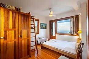 Stone Farmhouse in Groves - Sea Mountain Views