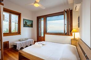 Stone Farmhouse in Groves - Sea Mountain Views