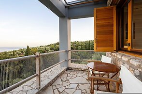 Stone Farmhouse in Groves - Sea Mountain Views