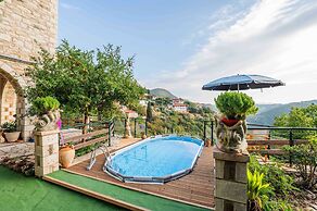 Mountain Oasis - Pool Playground Near Neda Falls