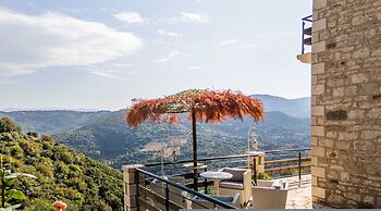 Mountain Oasis - Pool Playground Near Neda Falls