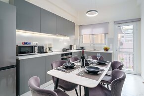 Zografou Bright Getaway - Athens City Escape