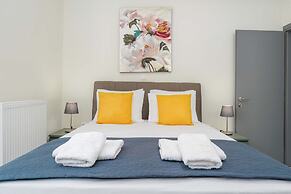 Zografou Bright Getaway - Athens City Escape