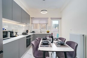 Zografou Bright Getaway - Athens City Escape