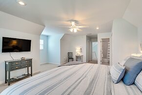 Walk to Bay & Dtwn: Port St Joe Paradise w/ Grill!