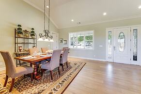 Paso Robles Gem w/ On-site Vineyard: Pets Welcome!