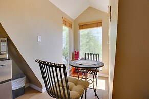 A-frame w/ Patio & Mtn Views: Arizona Retreat