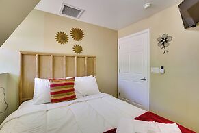 A-frame w/ Patio & Mtn Views: Arizona Retreat