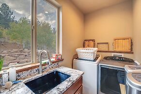 Luxe Florissant Home w/ Pikes Peak Views!