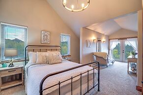 Luxe Florissant Home w/ Pikes Peak Views!