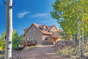 Luxe Florissant Home w/ Pikes Peak Views!