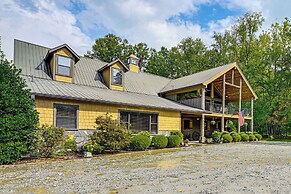 28 Acres: Home w/ Barn & Fire Pit Near Franklin!