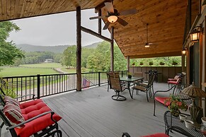 28 Acres: Home w/ Barn & Fire Pit Near Franklin!