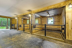 28 Acres: Home w/ Barn & Fire Pit Near Franklin!