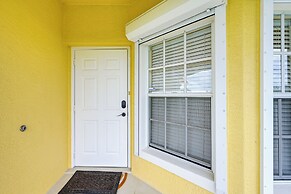 Naples Condo 10 Mi to Beach: Pool & Hot Tub Access