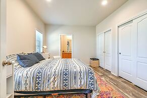 Lakefront Cabin w/ Water & Mtn Views in Chiloquin