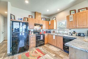 Lakefront Cabin w/ Water & Mtn Views in Chiloquin