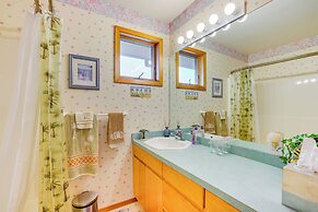 Unique Home w/ Beautiful Mtn Views!