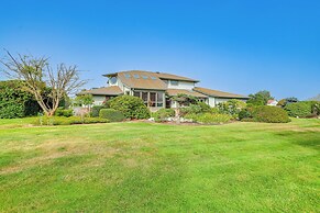 Unique Home w/ Beautiful Mtn Views!