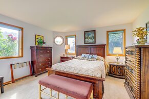 Unique Home w/ Beautiful Mtn Views!