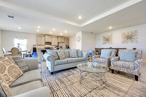 Pet-friendly Home w/ Screened Patio in Newberry!