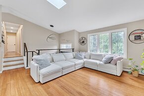 Minimal Modern Home Getaway 4 Bedroom Home