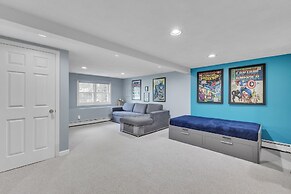 Minimal Modern Home Getaway 4 Bedroom Home