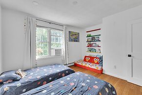 Minimal Modern Home Getaway 4 Bedroom Home