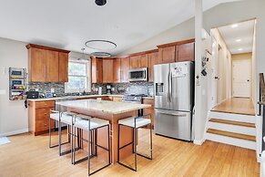 Minimal Modern Home Getaway 4 Bedroom Home