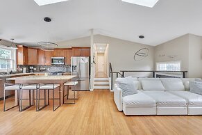 Minimal Modern Home Getaway 4 Bedroom Home