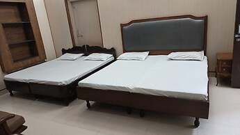 Goroomgo Tourist Guest House Amritsar