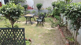 Goroomgo Tourist Guest House Amritsar