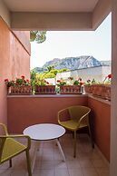 Capri Koral Guest House